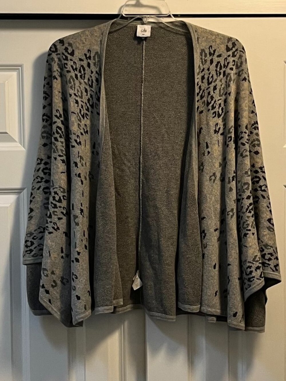 CABI Women's Style #3115 Gigi Gray Leopard Cape Wrap Shawl Animal Print